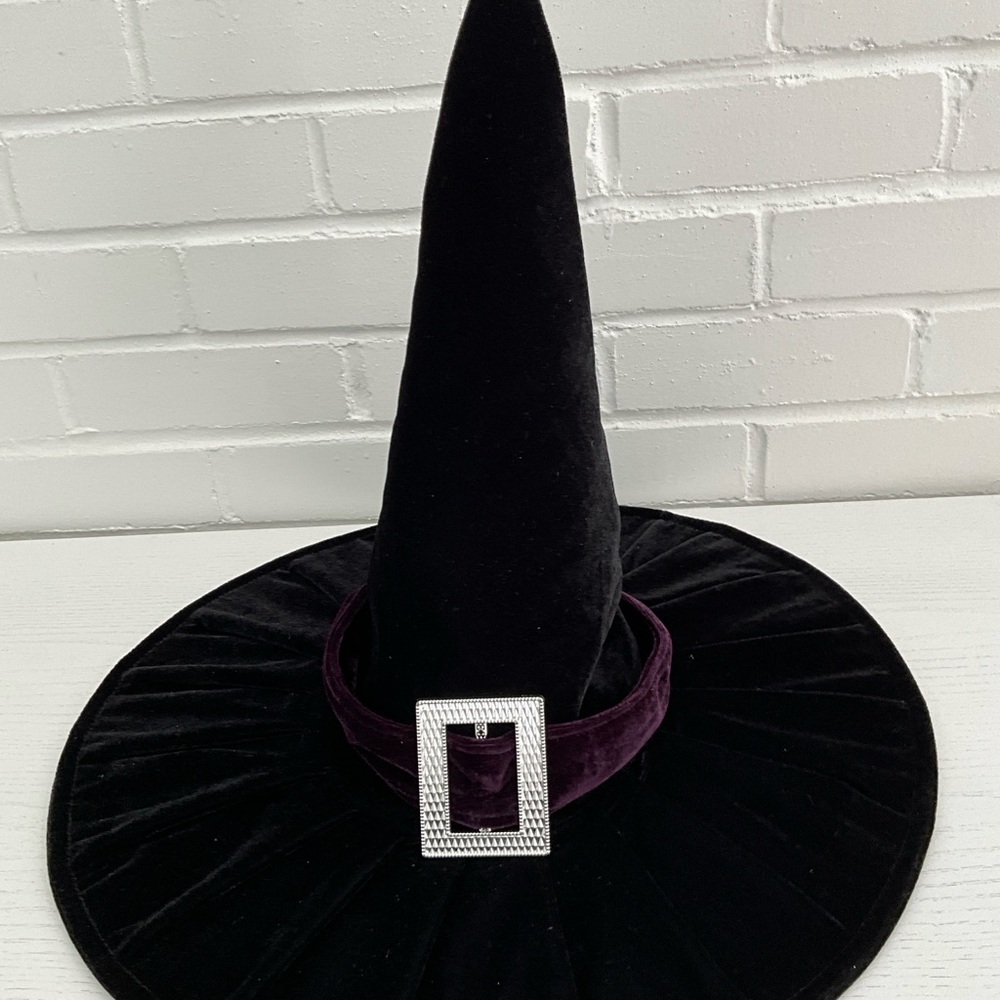 Girls Pretty Fancy Black And Purple Velvet Witch Hat Silver Buckle